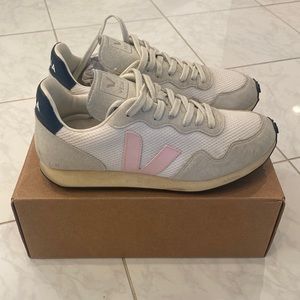 VEJA SDU TPU ALVEOMESH VEGAN SNEAKERS